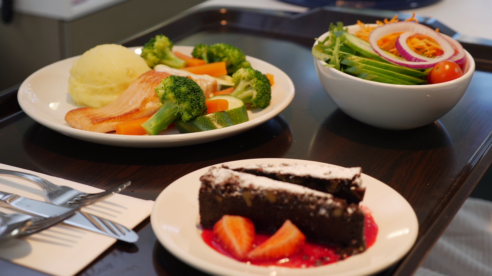 Inhouse Room Service Dining