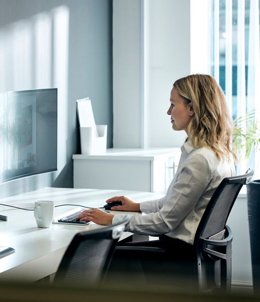 Computer Screen Placement Guide to Ergonomic Working | St Vincent's Private Hospital