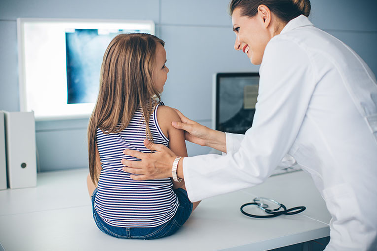 paediatric orthopaedics specialist diagnosing child